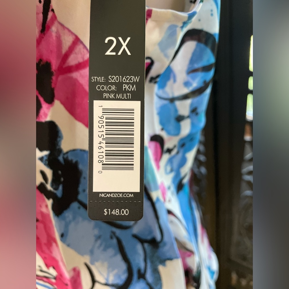 Floral Blouse Tank - Picture 7 of 9